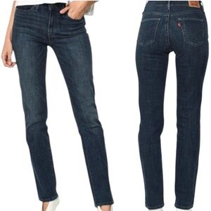 Levi’s Slimming Straight Women’s Size 32